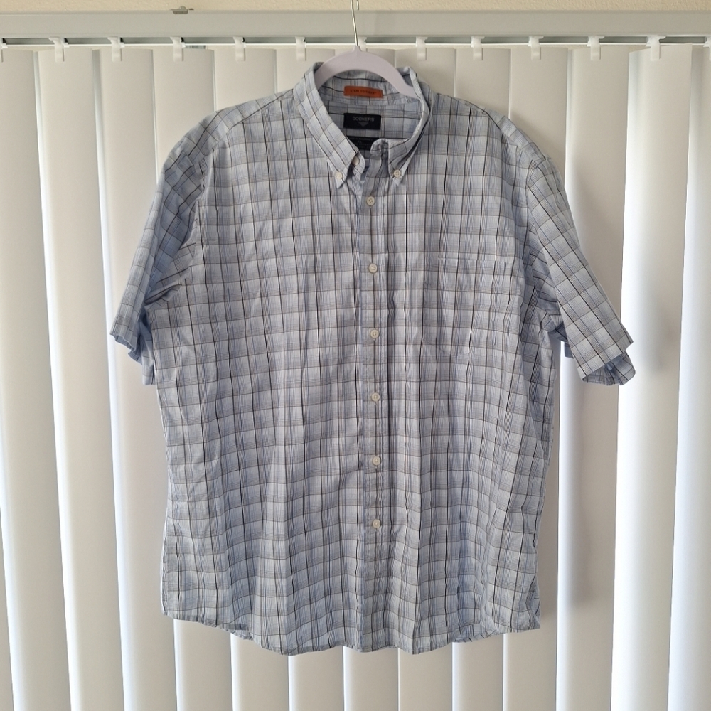 Dockers Blue Plaid Button Front Shirt Short Sleeve